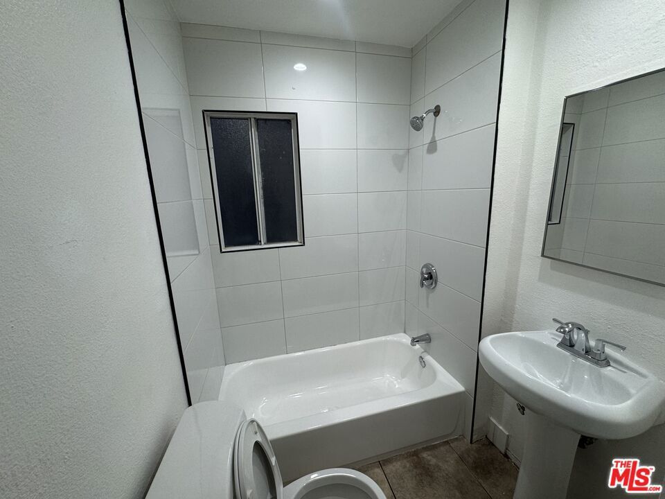 Photo of Listing #26662099