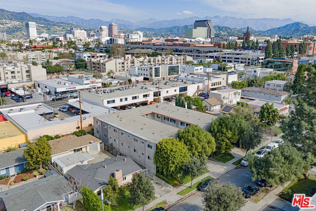 Photo of Listing #26656077