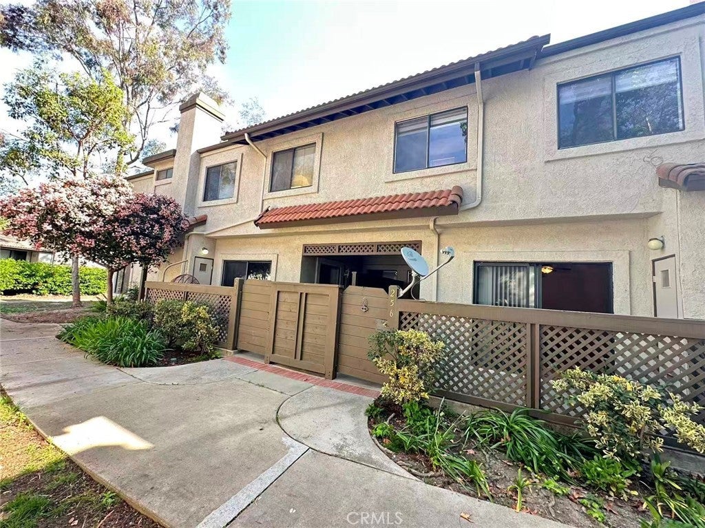 Photo of Listing #TR26064017