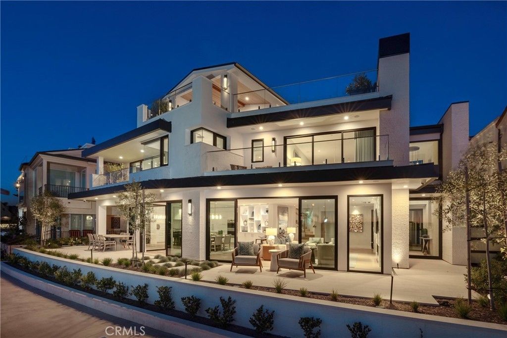 130 S Bay Front, Newport Beach