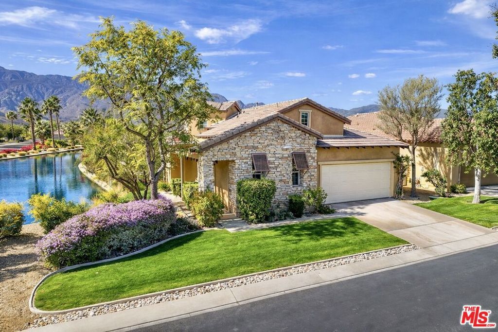 Photo of Listing #26667779