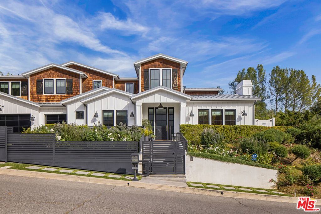 Photo of Listing #26666427