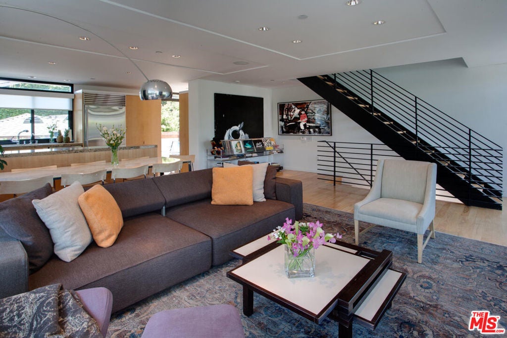 Photo of Listing #26669501