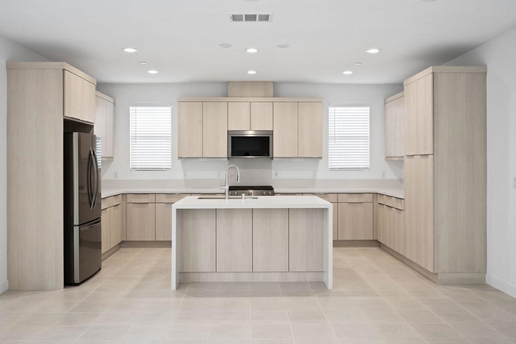 Photo of Listing #219145393DA