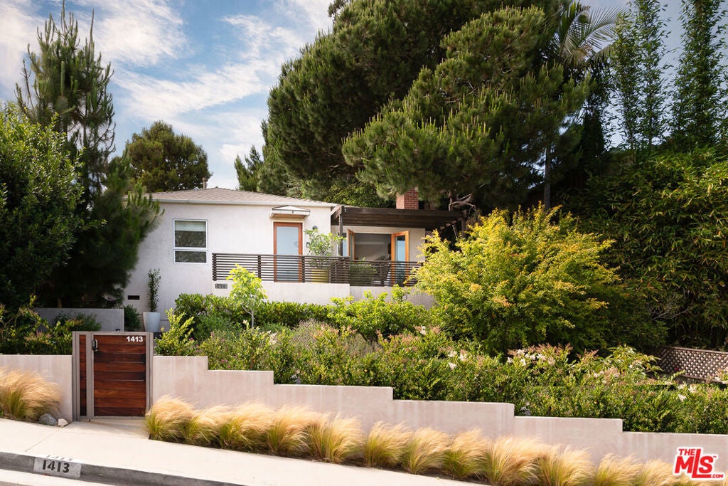 Photo of Listing #26670275