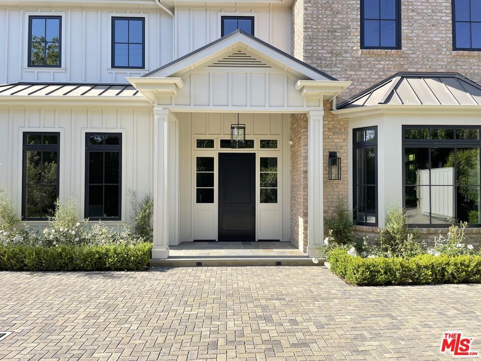 Photo of Listing #26670315