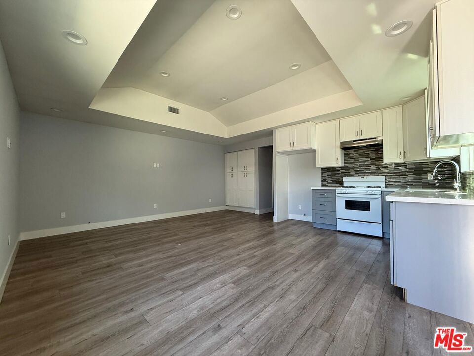 Photo of Listing #26670071