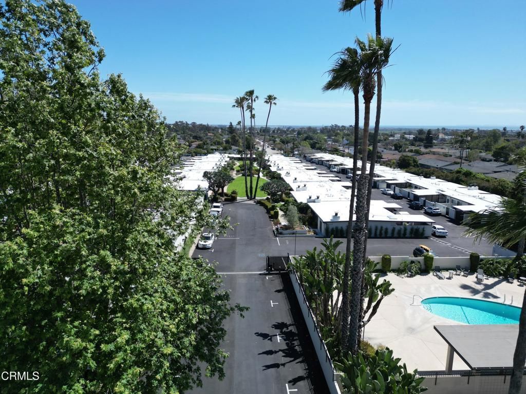 61 B Redwood Avenue, Ventura