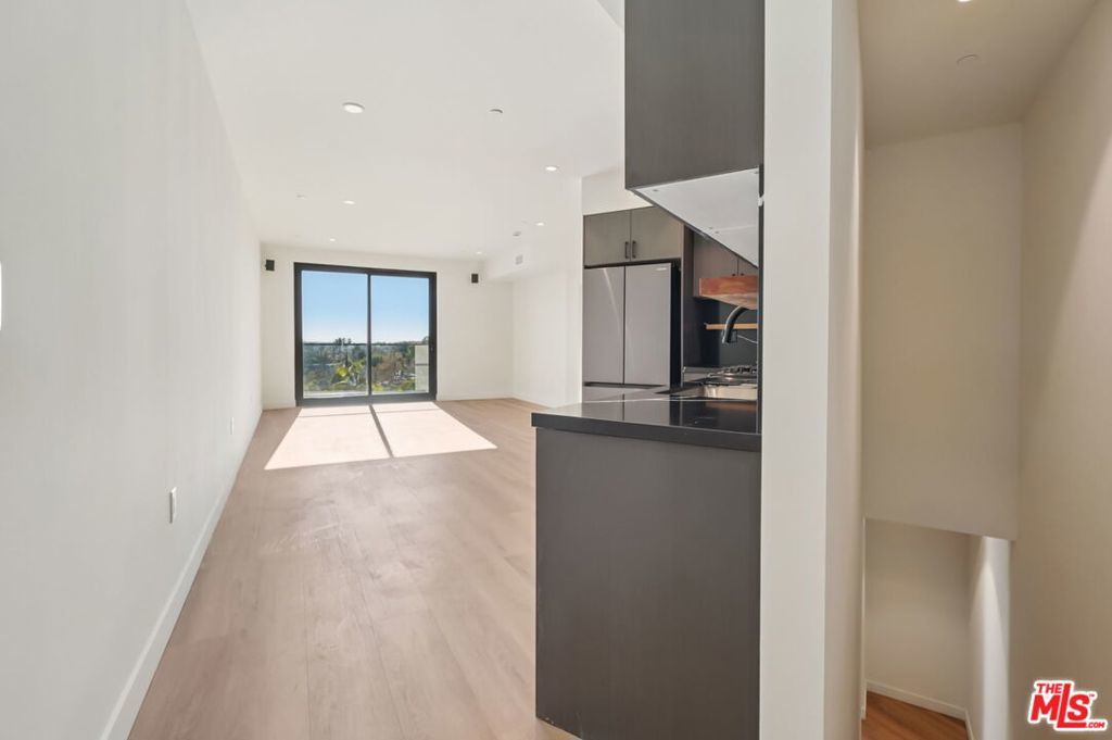 Photo of Listing #26671039