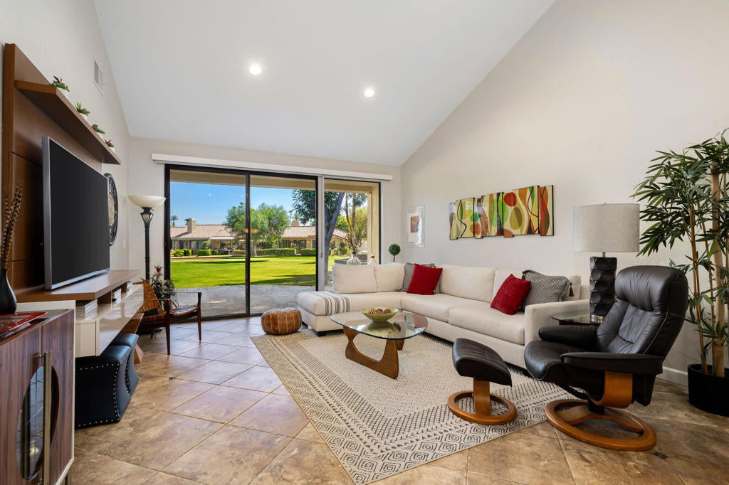 Photo of Listing #219145541DA