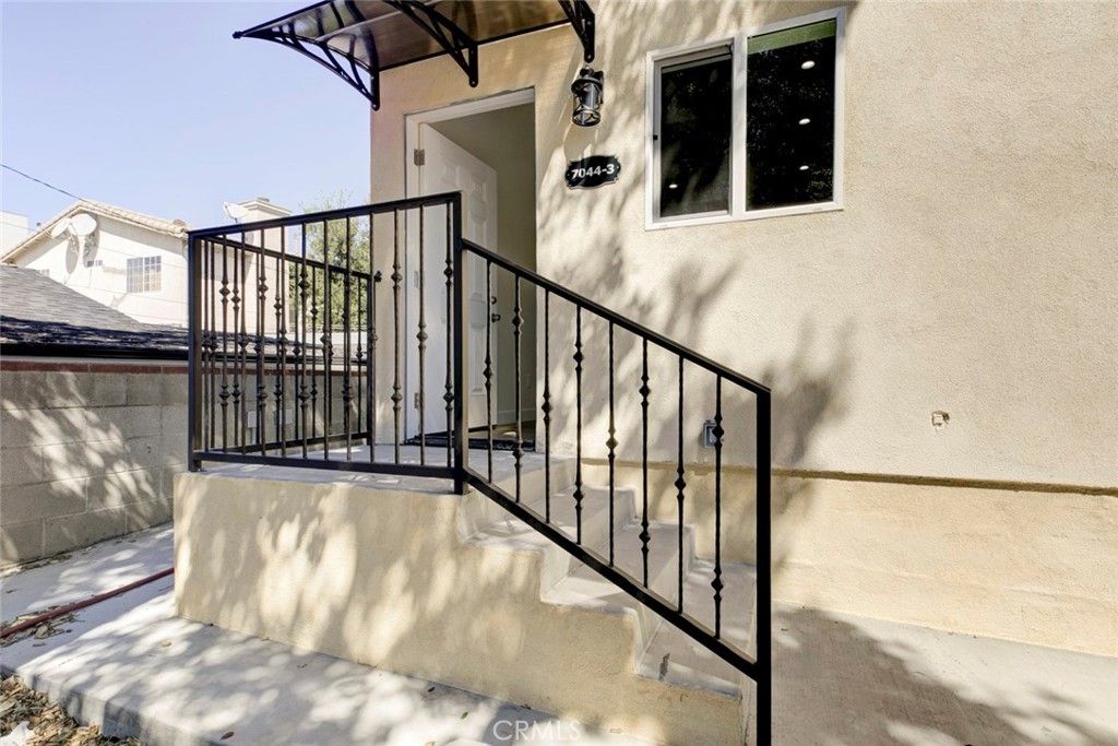7044 3 Greeley, Tujunga