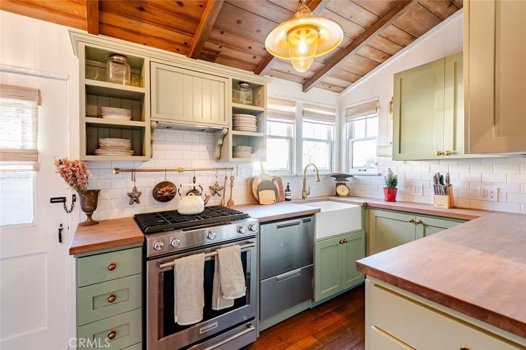 Photo of Listing #NP26065224