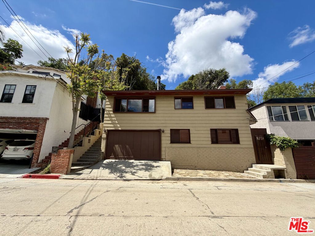 6871 Pacific View Drive, Los Angeles