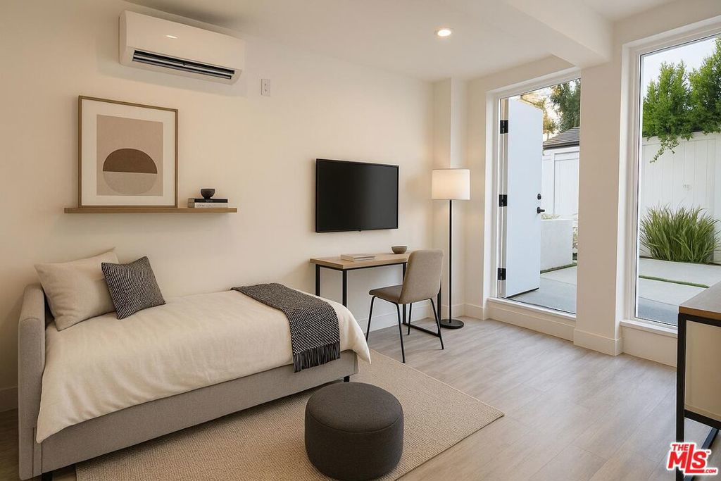 Photo of Listing #26671533