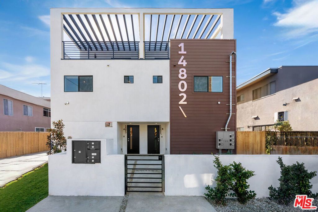 14804 1/2 Vanowen Street, Van Nuys