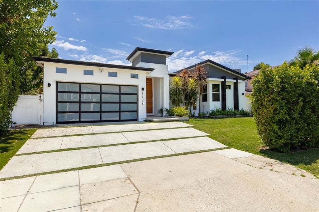 Photo of Listing #SR26069004