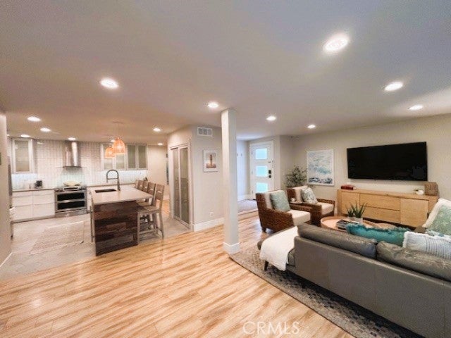 Photo of Listing #OC26069528