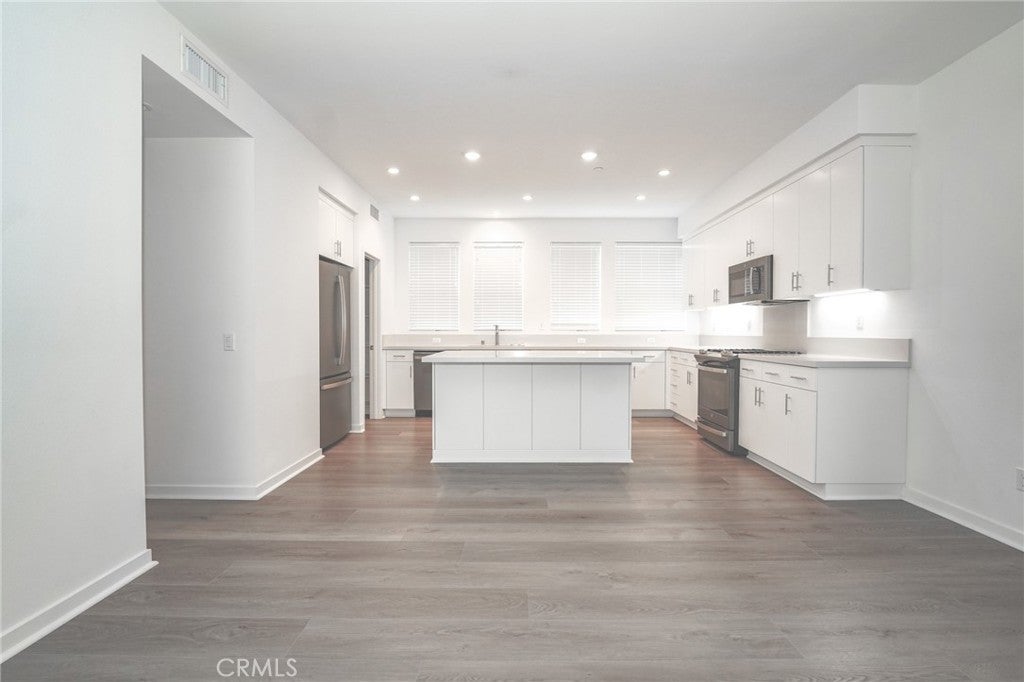 Photo of Listing #OC26070253