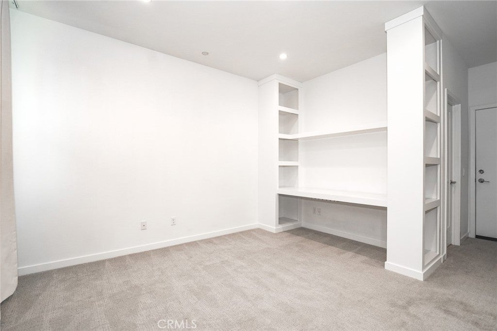 Photo of Listing #OC26070253