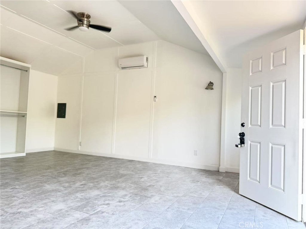 Photo of Listing #CV26070356