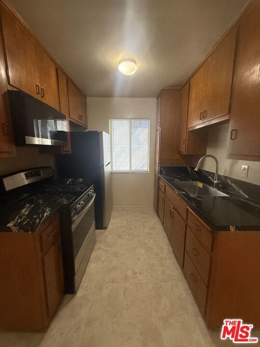 1166 Amherst Avenue # 6, Los Angeles