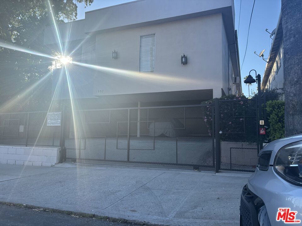 Photo of Listing #26672633