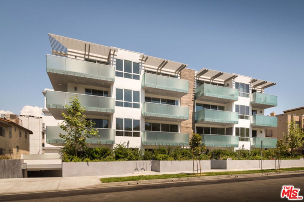 Photo of Listing #26673047