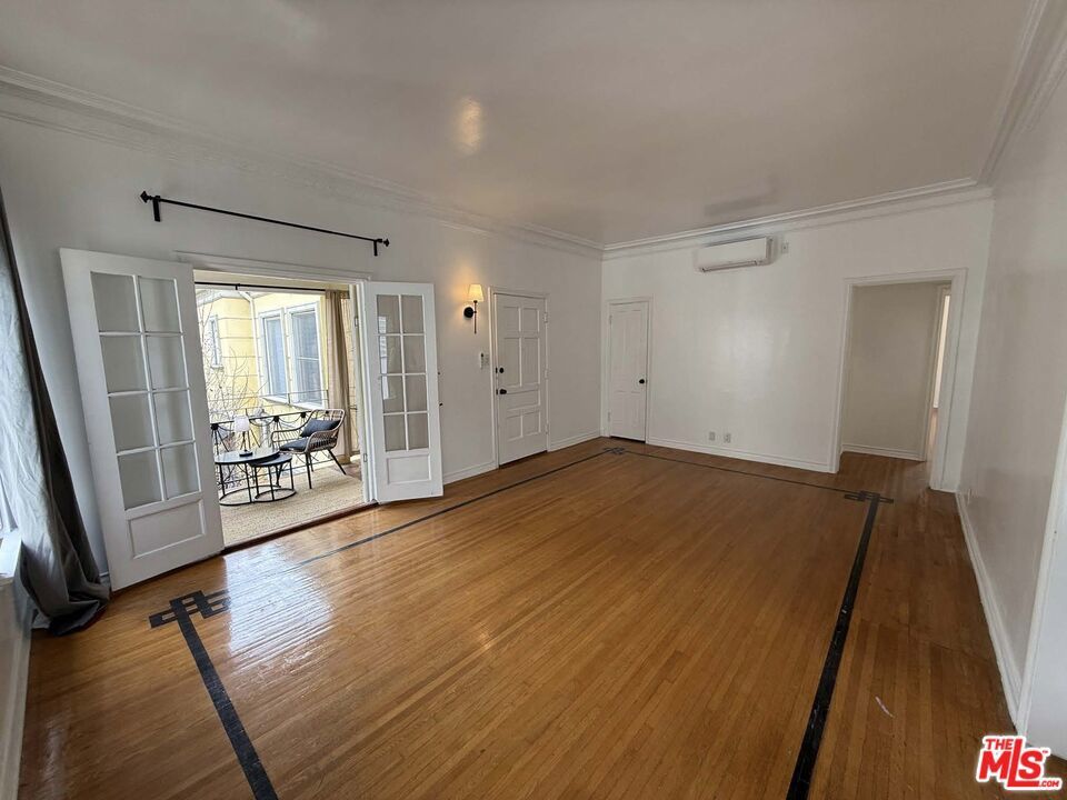 Photo of Listing #26673217