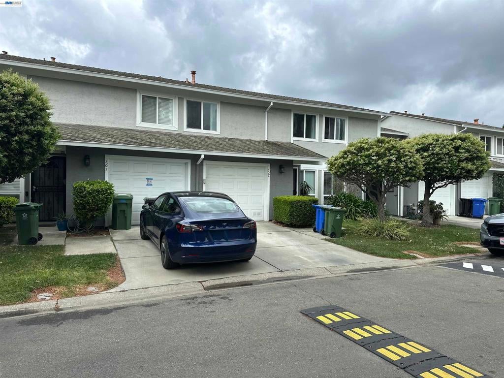 Photo of Listing #41129685