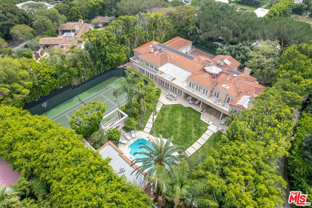 Photo of Listing #26673247