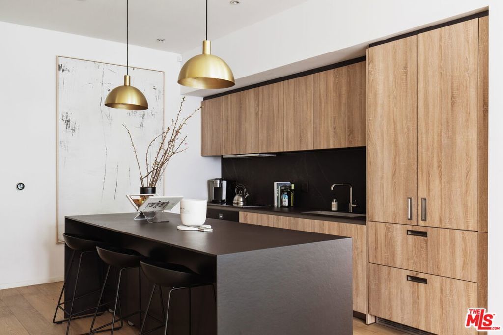 Photo of Listing #26659647