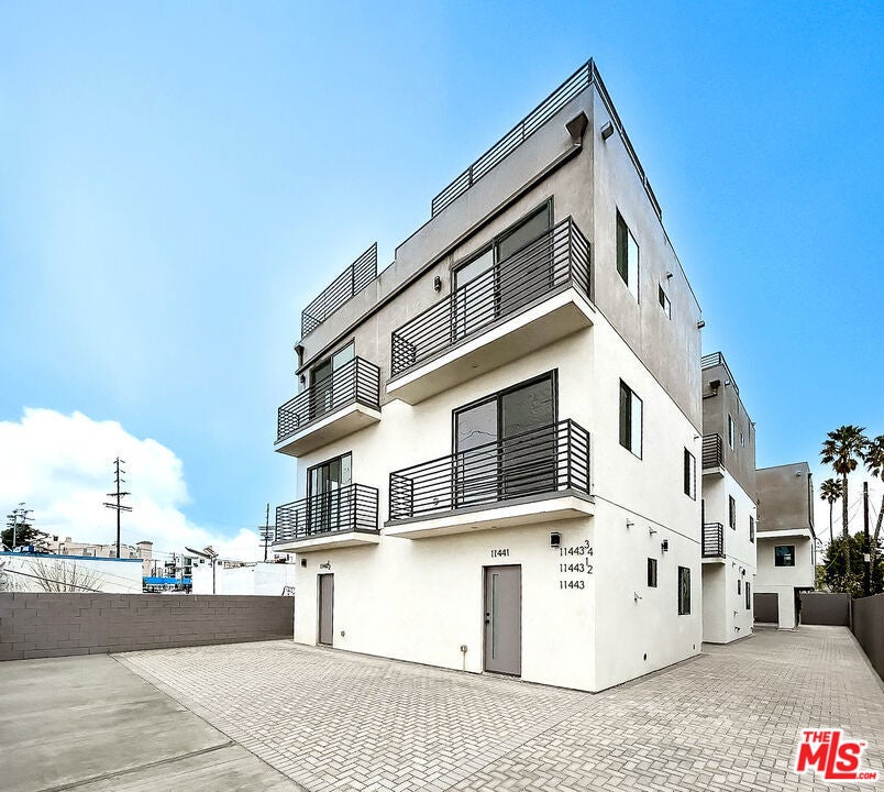 Photo of Listing #26673729