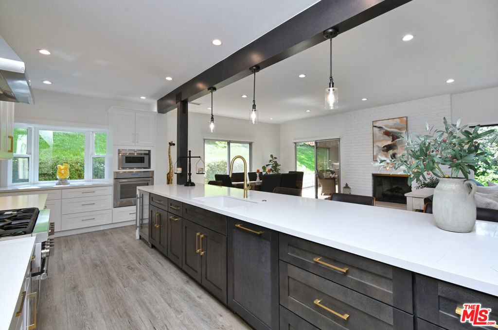 Photo of Listing #26673917