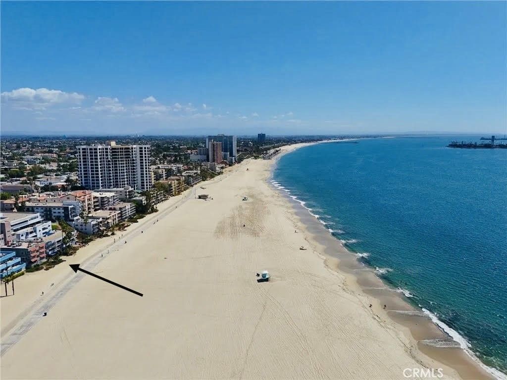 1174 E Ocean # 10, Long Beach