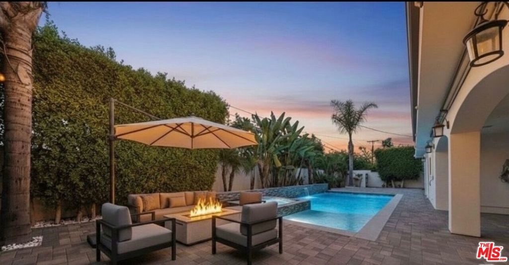 Photo of Listing #26673295