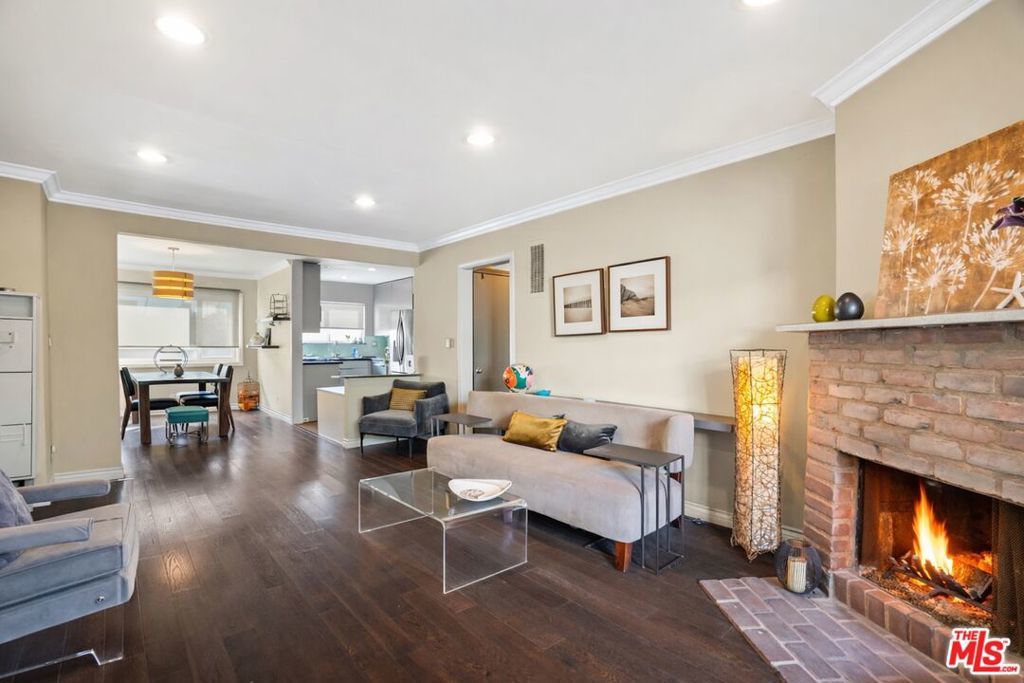 Photo of Listing #26674219