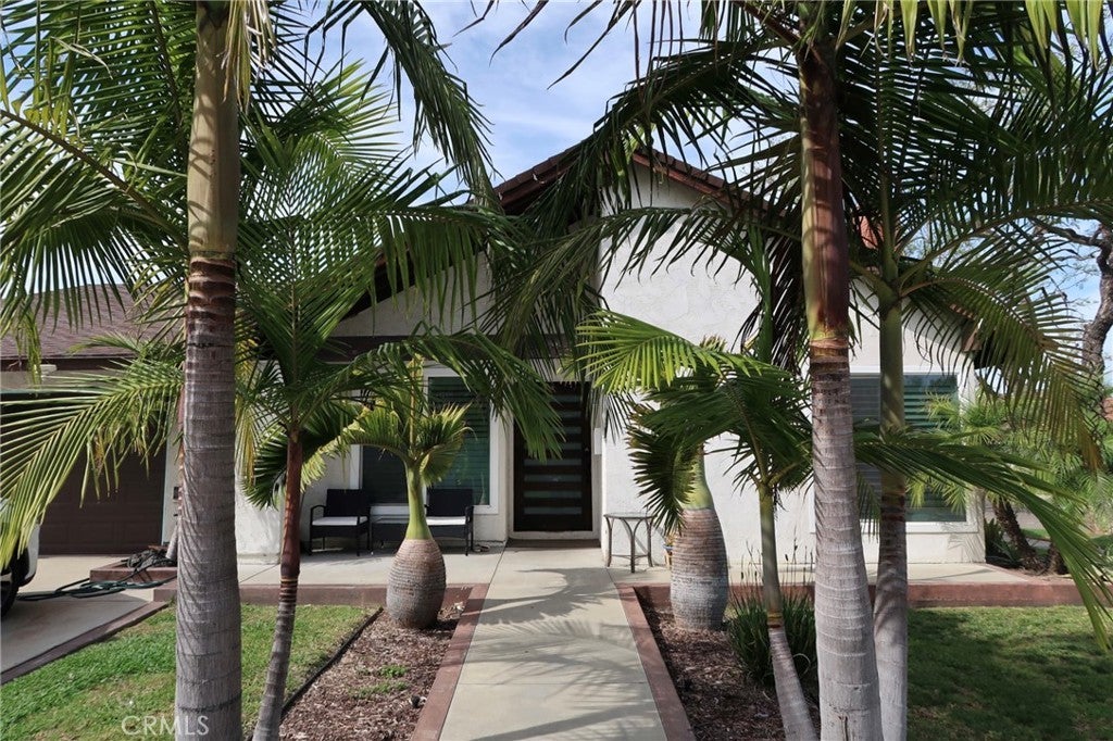 Photo of Listing #DW26074433