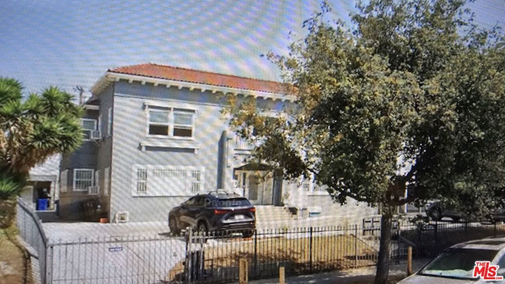 Photo of Listing #26676325