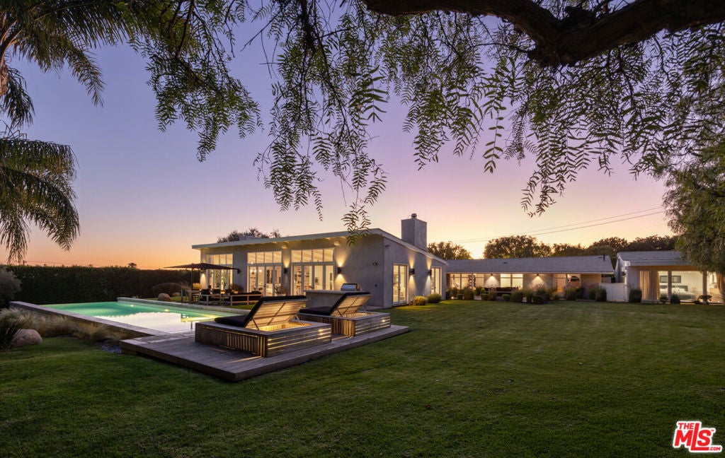 Photo of Listing #26673199