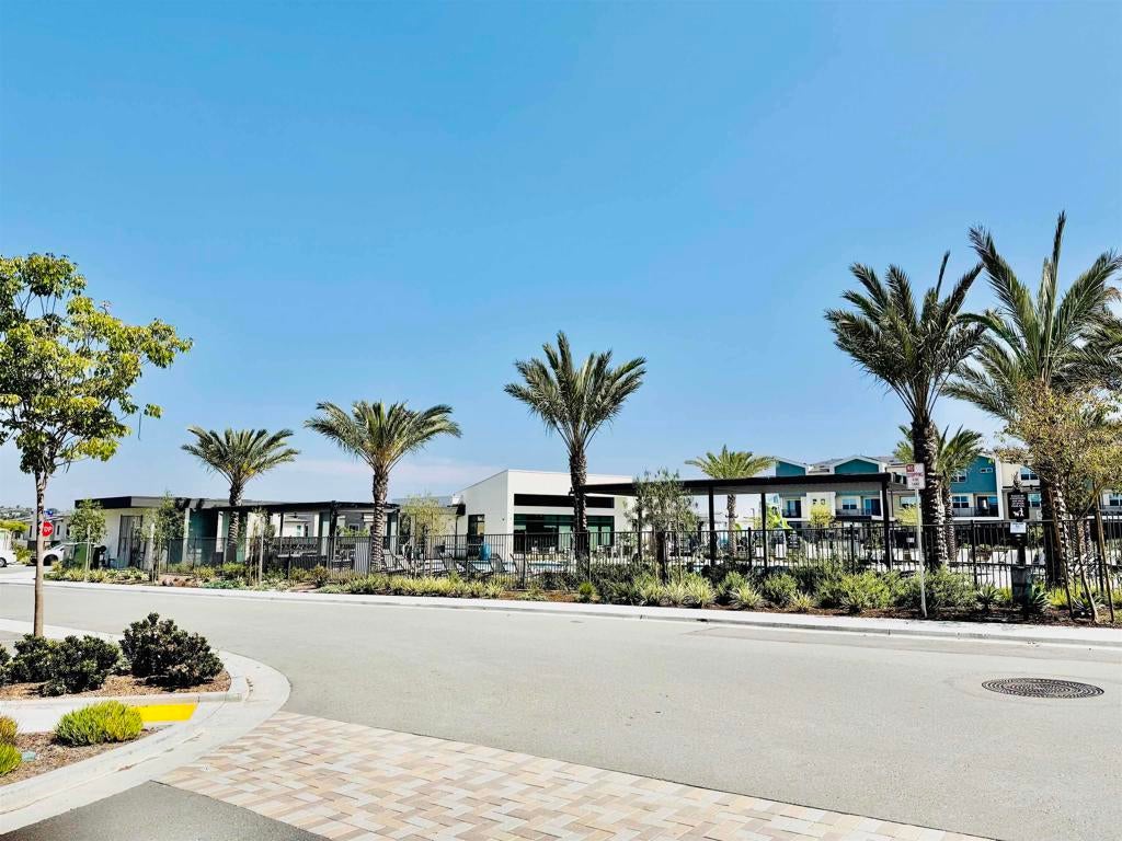 Photo of Listing #PTP2602572