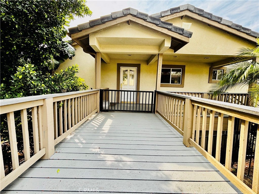 Photo of Listing #IV26074904