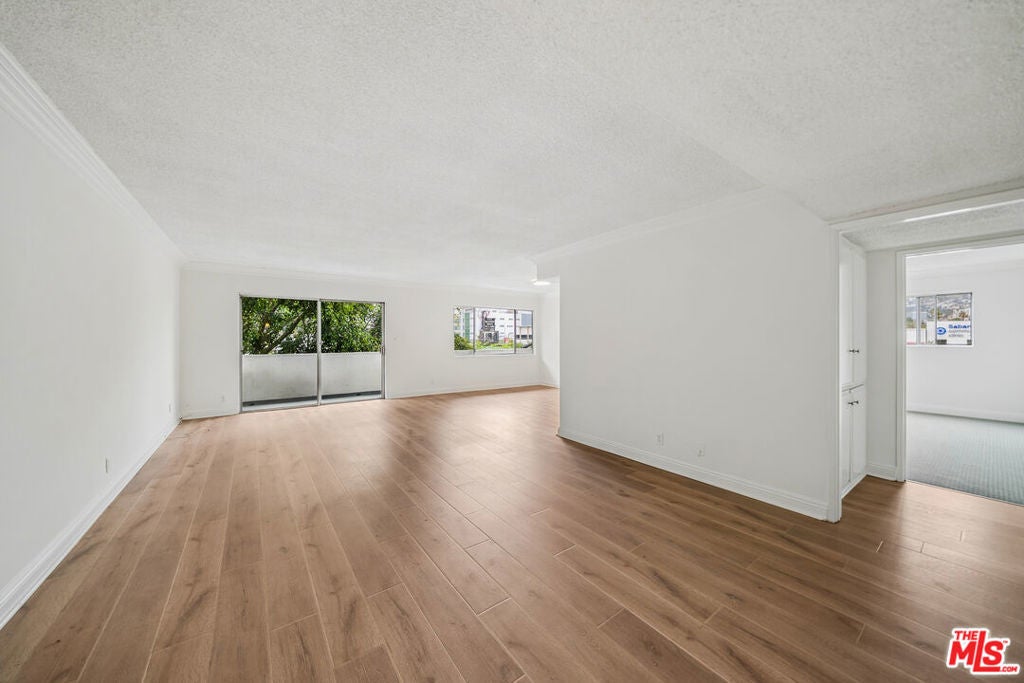 Photo of Listing #26679313