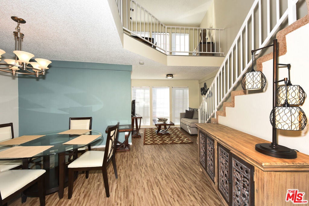 Photo of Listing #26679325