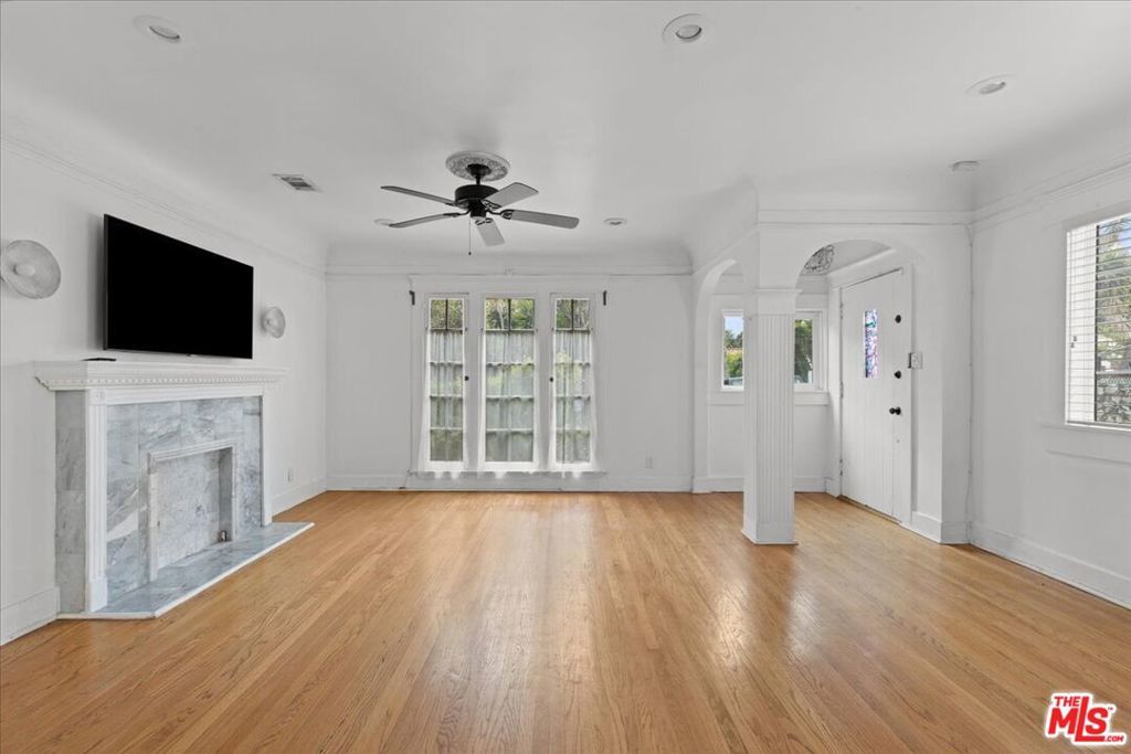 Photo of Listing #26679349