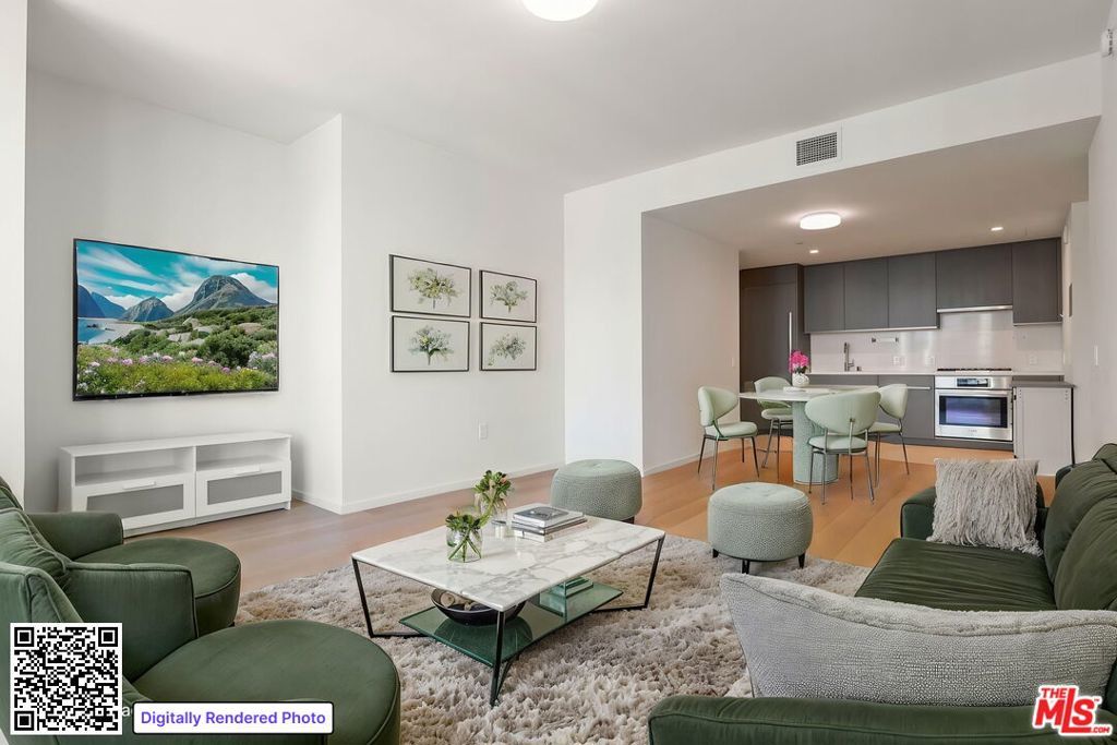 Photo of Listing #26679285