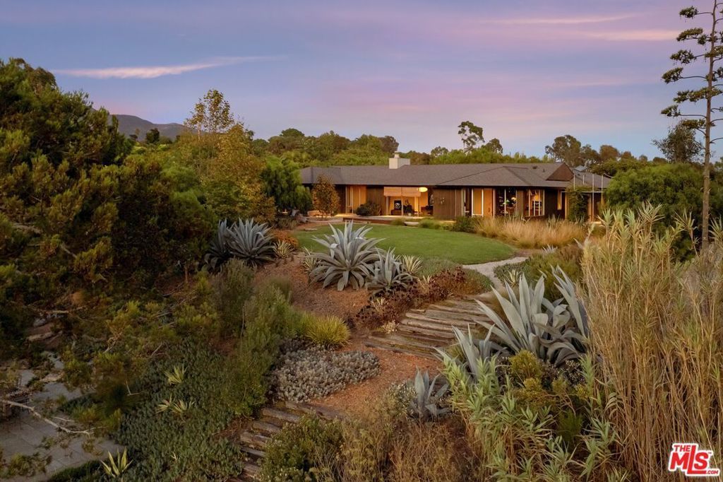 5927 Busch Drive, Malibu