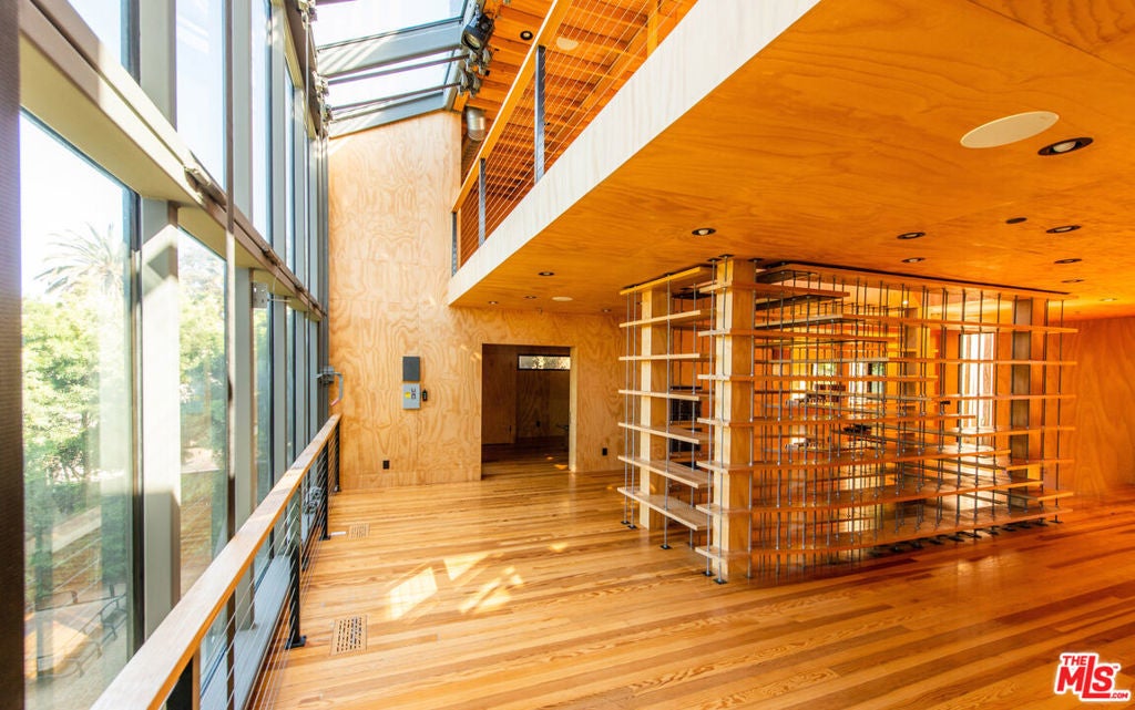 Photo of Listing #26682417