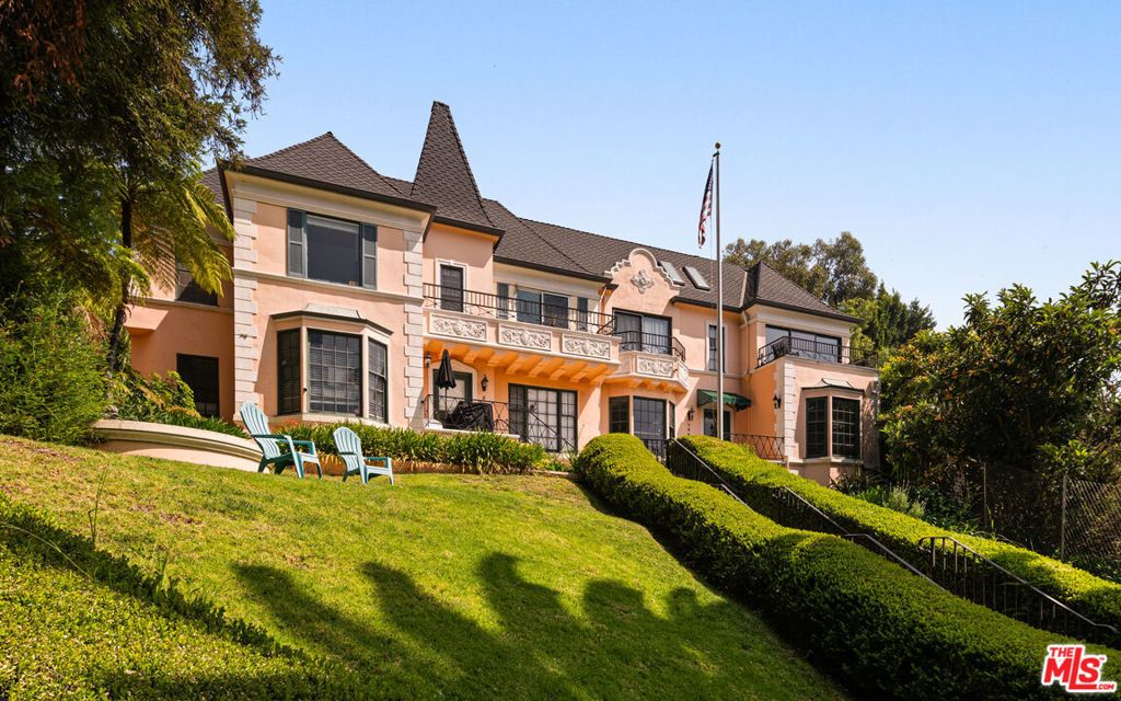 1954 Hillcrest Road # 8, Los Angeles