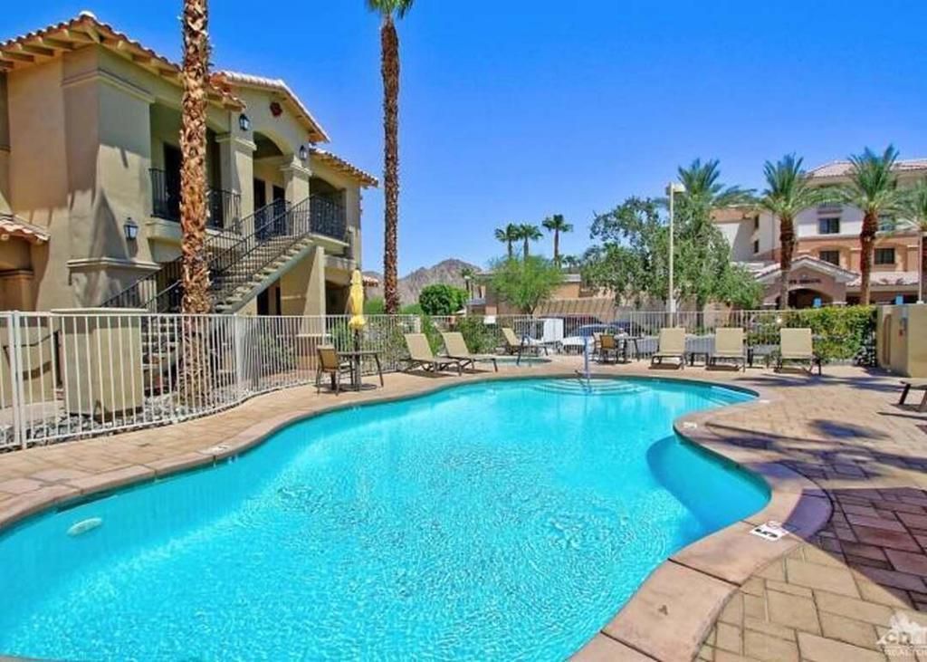 50690 Santa Rosa Plaza # 1, La Quinta