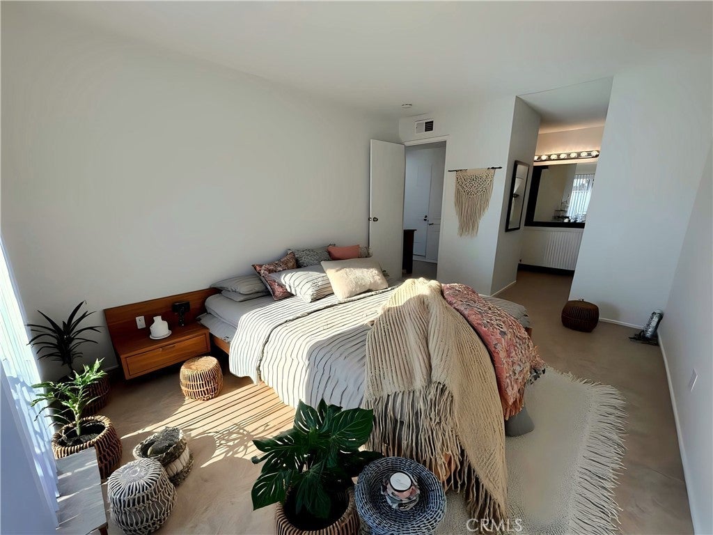 Photo of Listing #NP26075773